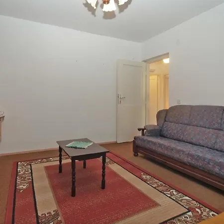 Apartment Fuer 6 Personen Ca 80 Qm In Pula, Istrien Istrische Riviera *